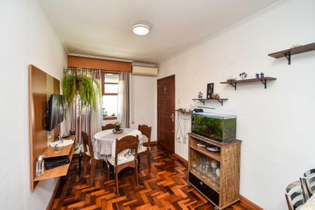 Sala de apartamento à venda com 2 quartos, 48m² em Santa Maria Goretti, Porto Alegre