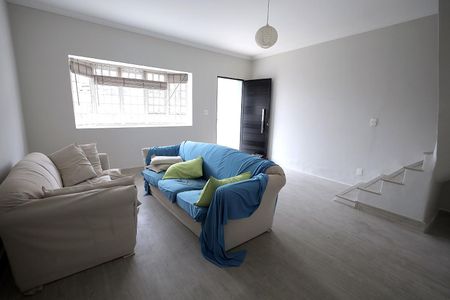 Sala de casa para alugar com 2 quartos, 118m² em Vila América, Santo André