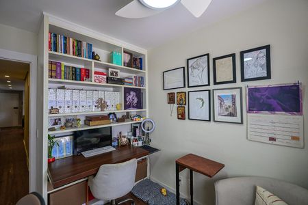 Apartamento à venda com 135m², 3 quartos e 2 vagasSuíte 2