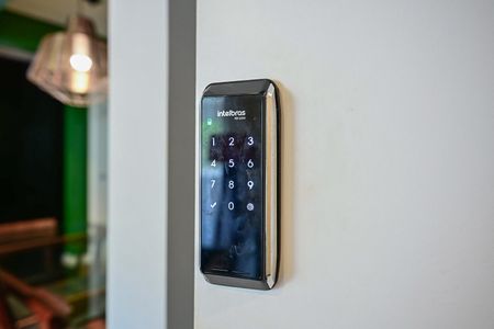 Apartamento à venda com 135m², 3 quartos e 2 vagasFechadura Eletrônica