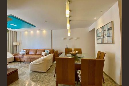 Apartamento à venda com 4 quartos, 144m² em Icaraí, Niterói