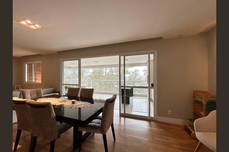 Apartamento para alugar com 131m², 3 quartos e 2 vagas Apartamento para alugar com 131m², 3 quartos e 2 vagasSala de Jantar