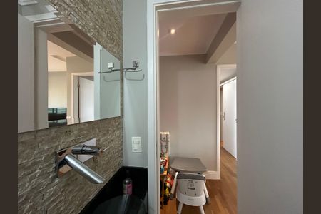 Apartamento para alugar com 131m², 3 quartos e 2 vagas Apartamento para alugar com 131m², 3 quartos e 2 vagasLavabo