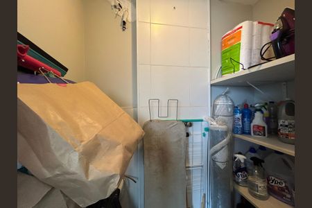 Apartamento para alugar com 131m², 3 quartos e 2 vagas Apartamento para alugar com 131m², 3 quartos e 2 vagasDespensa