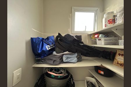 Apartamento para alugar com 131m², 3 quartos e 2 vagas Apartamento para alugar com 131m², 3 quartos e 2 vagasDespensa 2
