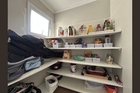 Apartamento para alugar com 131m², 3 quartos e 2 vagas Apartamento para alugar com 131m², 3 quartos e 2 vagasDespensa 2