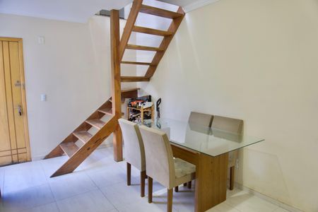 Apartamento à venda com 90m², 2 quartos e 1 vagaSala