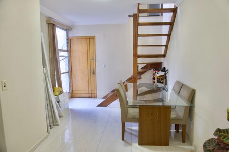 Apartamento à venda com 90m², 2 quartos e 1 vagaSala