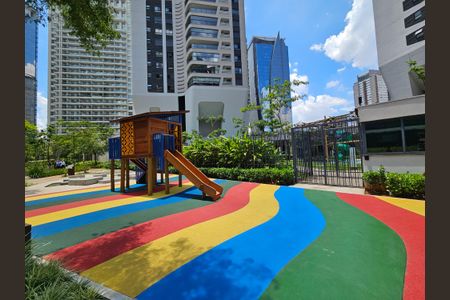 Apartamento à venda com 224m², 3 quartos e 4 vagasÁrea comum - Playground