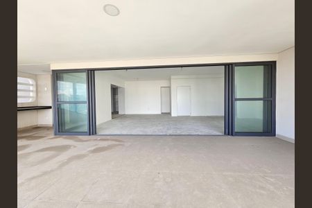 Apartamento à venda com 224m², 3 quartos e 4 vagasSala