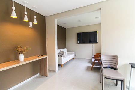 Apartamento para alugar com 33m², 2 quartos e sem vagaÁrea comum - Salão de festas