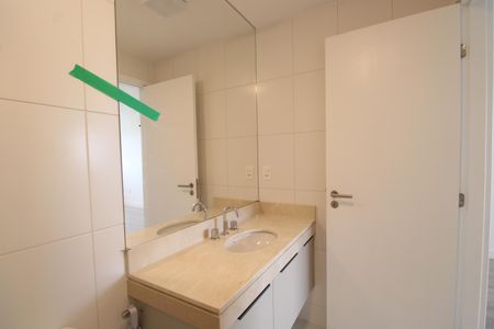 Apartamento à venda com 118m², 3 quartos e 2 vagasBanheiro da suíte 
