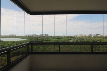 Apartamento à venda com 118m², 3 quartos e 2 vagasQuarto 2 - Vista