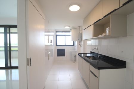 Apartamento à venda com 118m², 3 quartos e 2 vagasCozinha 