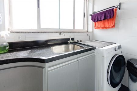 Apartamento à venda com 120m², 4 quartos e 3 vagasÁrea de serviço