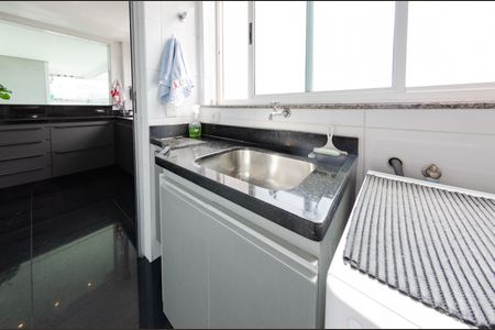 Apartamento à venda com 120m², 4 quartos e 3 vagasÁrea de serviço