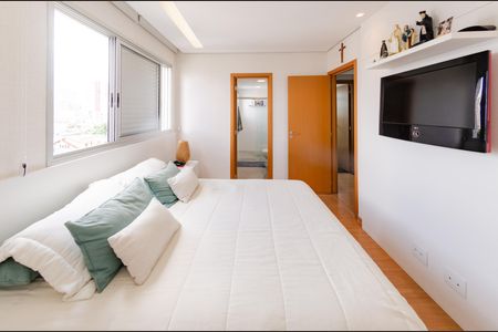 Apartamento à venda com 120m², 4 quartos e 3 vagasSuíte