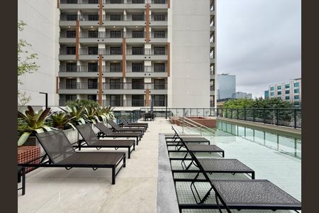 Studio para alugar com 25m², 1 quarto e sem vaga Studio para alugar com 25m², 1 quarto e sem vagaPiscina