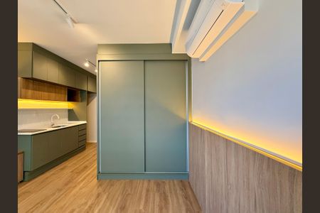 Quarto de kitnet/studio para alugar com 0 quarto, 24m² em Vila Cordeiro, São Paulo