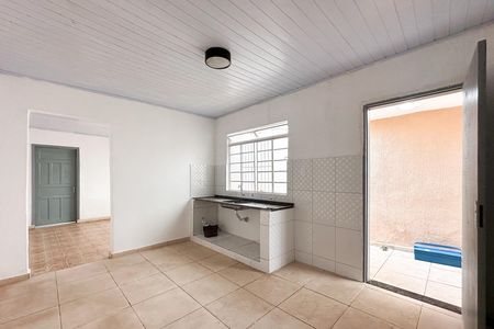 Casa para alugar com 70m², 2 quartos e 1 vaga Casa para alugar com 70m², 2 quartos e 1 vagaCozinha