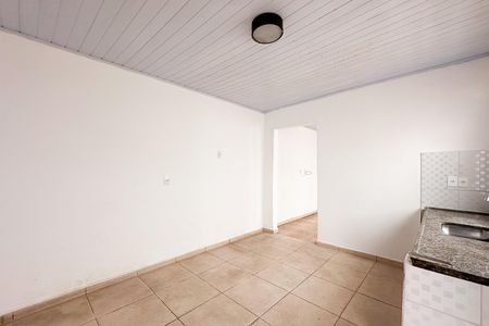 Casa para alugar com 70m², 2 quartos e 1 vaga Casa para alugar com 70m², 2 quartos e 1 vagaCozinha