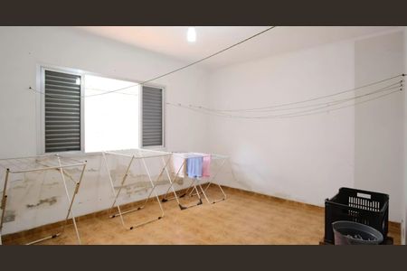 Casa à venda com 6 quartos, 300m² em Vila Carrão, São Paulo