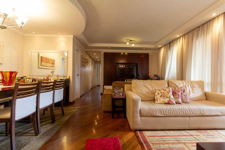 Apartamento à venda com 122m², 3 quartos e 2 vagas Apartamento à venda com 122m², 3 quartos e 2 vagasSala