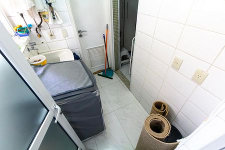 Apartamento à venda com 122m², 3 quartos e 2 vagas Apartamento à venda com 122m², 3 quartos e 2 vagasÁrea de Serviço