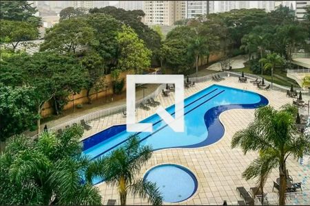 Apartamento à venda com 122m², 3 quartos e 2 vagas Apartamento à venda com 122m², 3 quartos e 2 vagasÁrea comum - Piscina
