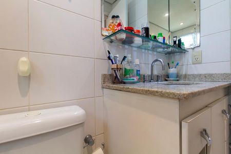 Apartamento à venda com 122m², 3 quartos e 2 vagas Apartamento à venda com 122m², 3 quartos e 2 vagasBanheiro 1