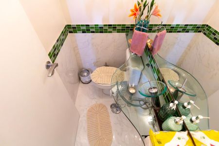 Apartamento à venda com 122m², 3 quartos e 2 vagas Apartamento à venda com 122m², 3 quartos e 2 vagasLavabo