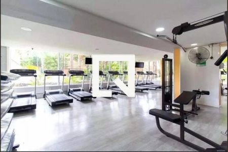 Apartamento à venda com 122m², 3 quartos e 2 vagas Apartamento à venda com 122m², 3 quartos e 2 vagasÁrea comum - Academia
