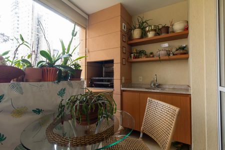 Apartamento à venda com 122m², 3 quartos e 2 vagas Apartamento à venda com 122m², 3 quartos e 2 vagasVaranda