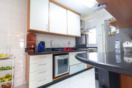Apartamento à venda com 122m², 3 quartos e 2 vagas Apartamento à venda com 122m², 3 quartos e 2 vagasCozinha