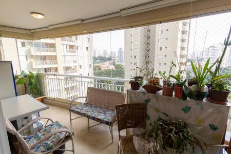 Apartamento à venda com 122m², 3 quartos e 2 vagas Apartamento à venda com 122m², 3 quartos e 2 vagasVaranda