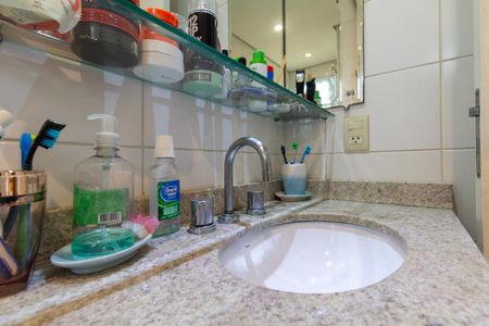 Apartamento à venda com 122m², 3 quartos e 2 vagas Apartamento à venda com 122m², 3 quartos e 2 vagasBanheiro 1