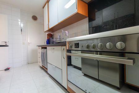 Apartamento à venda com 122m², 3 quartos e 2 vagas Apartamento à venda com 122m², 3 quartos e 2 vagasCozinha
