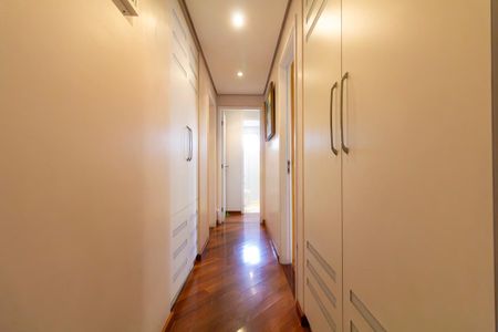 Apartamento à venda com 122m², 3 quartos e 2 vagas Apartamento à venda com 122m², 3 quartos e 2 vagasCorredor