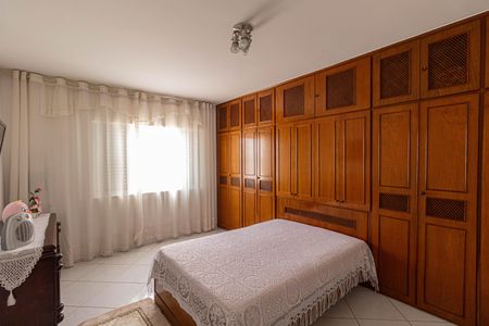 Casa à venda com 125m², 2 quartos e 2 vagas Casa à venda com 125m², 2 quartos e 2 vagasQuarto 2