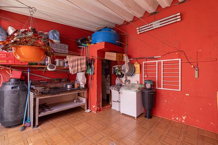 Casa à venda com 125m², 2 quartos e 2 vagas Casa à venda com 125m², 2 quartos e 2 vagasQuintal