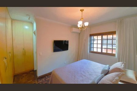 Casa à venda com 3 quartos, 170m² em Santo Amaro, São Paulo