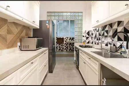 Apartamento à venda com 194m², 3 quartos e sem vaga