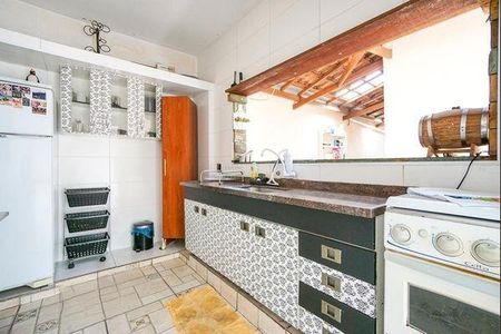 Casa à venda com 200m², 5 quartos e 2 vagas