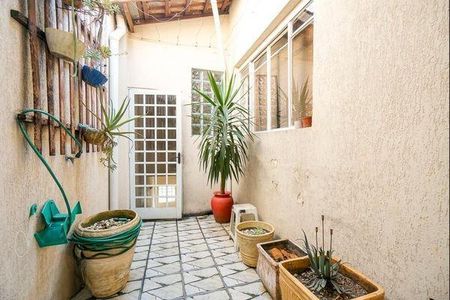 Casa à venda com 200m², 5 quartos e 2 vagas