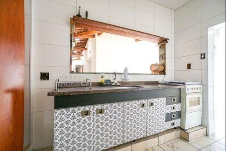 Casa à venda com 5 quartos, 200m² em Vila Prudente, São Paulo