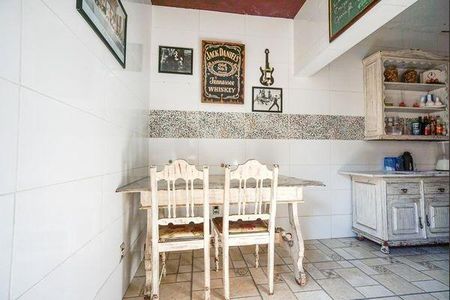 Casa à venda com 5 quartos, 200m² em Vila Prudente, São Paulo