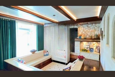 Casa à venda com 4 quartos, 480m² em Parque dos Passaros, São Bernardo do Campo