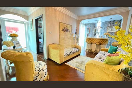 Casa à venda com 4 quartos, 480m² em Parque dos Passaros, São Bernardo do Campo
