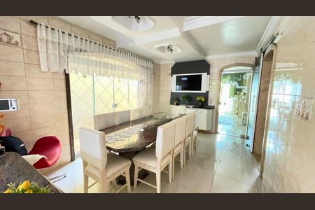 Casa à venda com 4 quartos, 480m² em Parque dos Passaros, São Bernardo do Campo