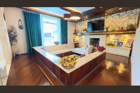 Casa à venda com 4 quartos, 480m² em Parque dos Passaros, São Bernardo do Campo